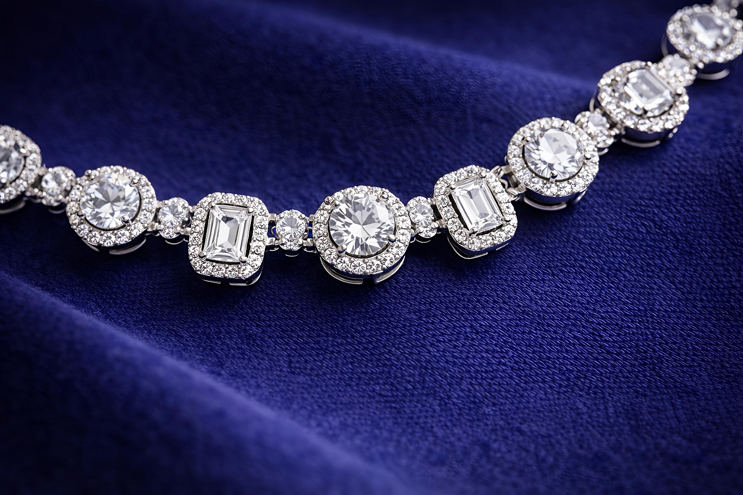 Luxury Crystal American Diamond Necklace Set (MAN23)