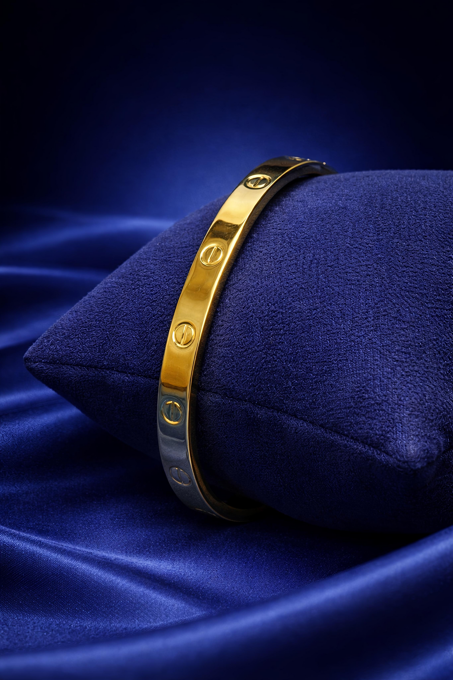Luxury Gold Screw Bangle Bracelet (BAR1)