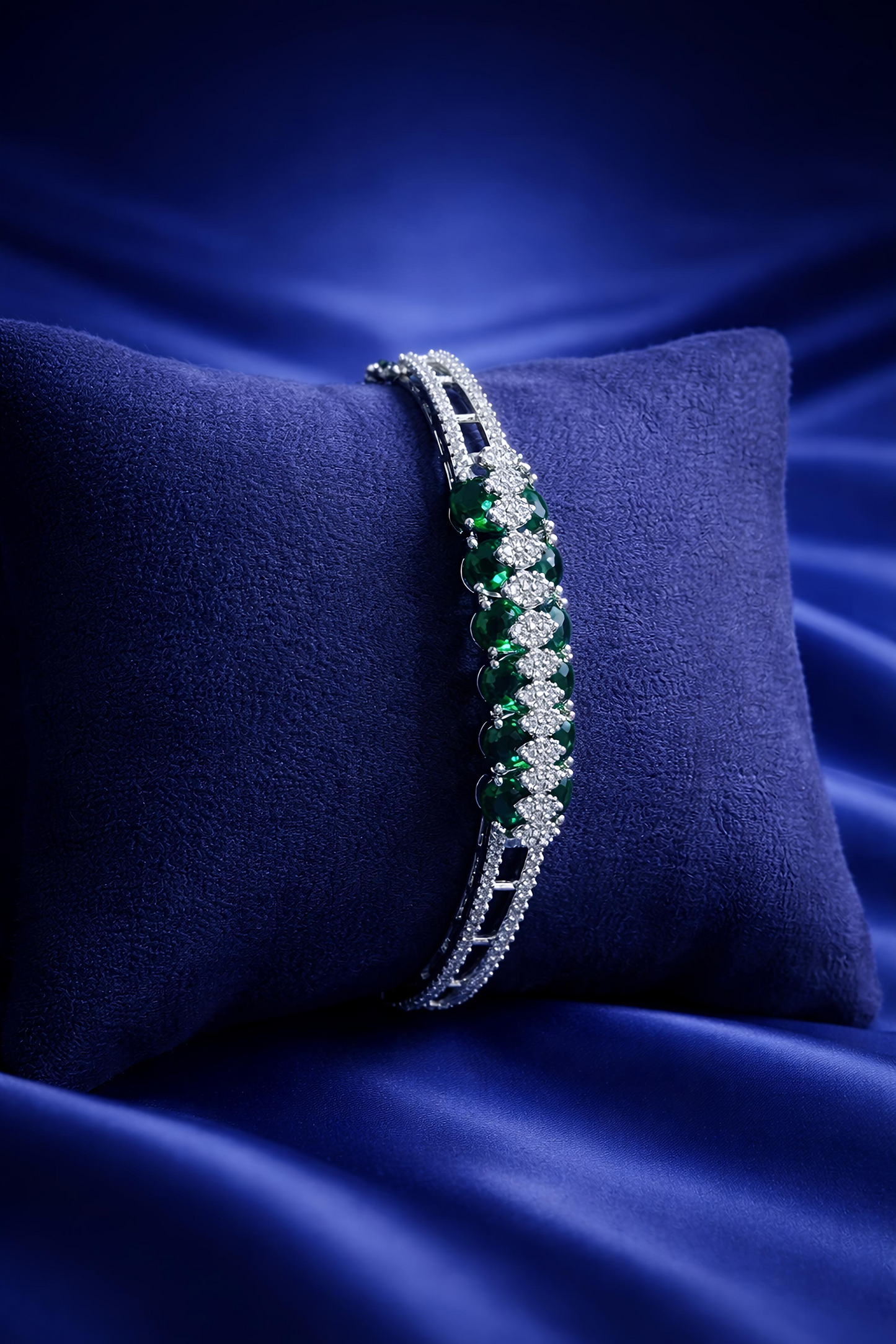 Royal Emerald Green Bracelet with Crystal Detailing (BAR4)