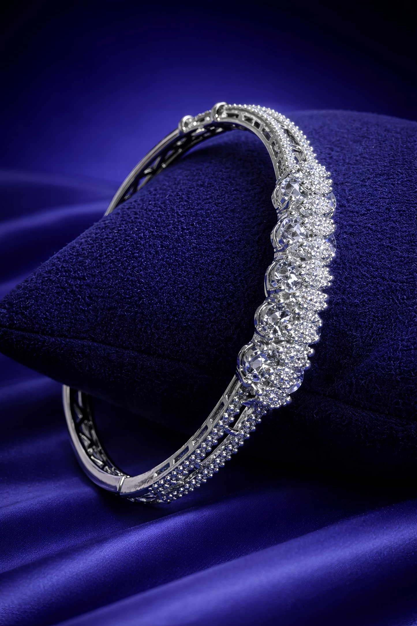 Luxury Diamond-Style Silver Bracelet (BAR2)