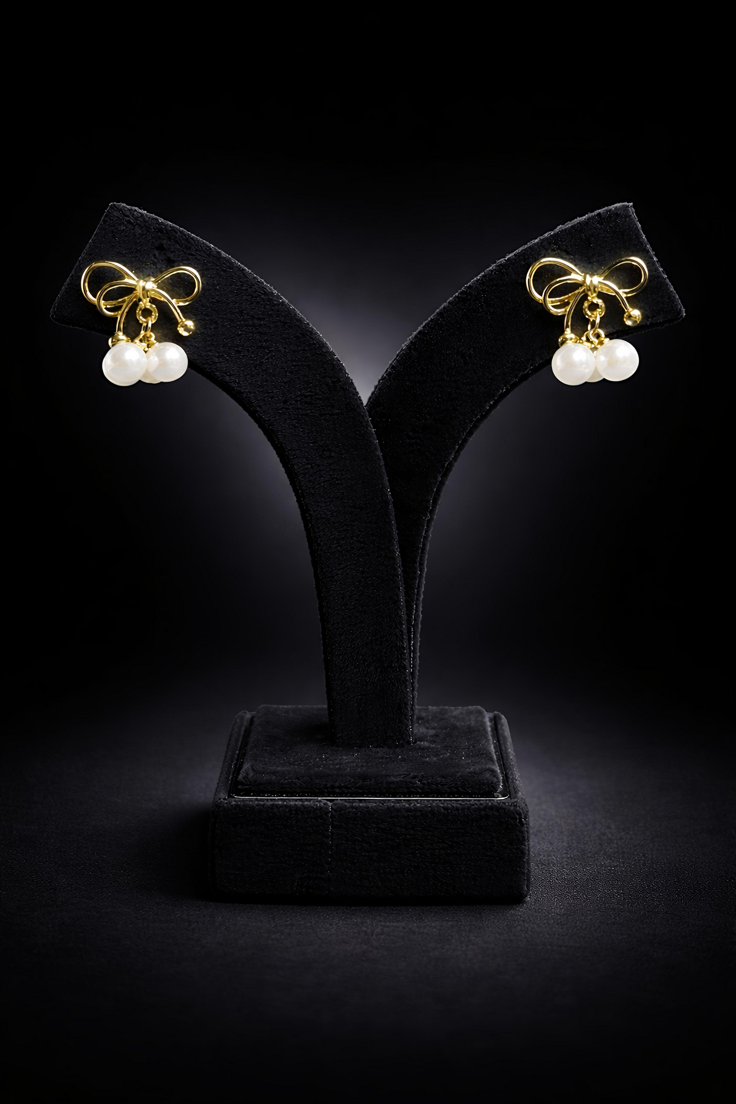 Elegant Minimal Daily Wear Earrings (EAR26)