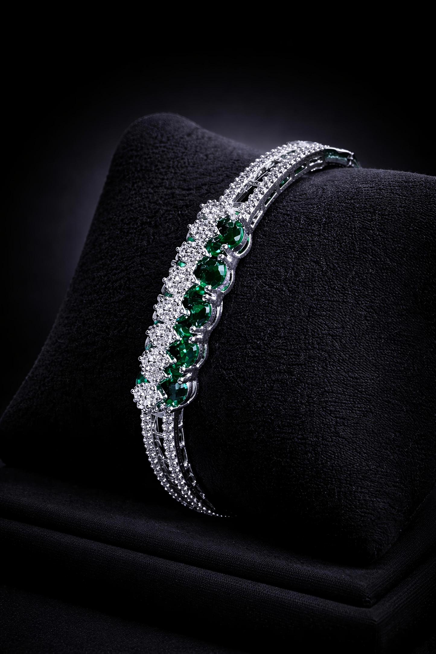 Royal Emerald Green Bracelet with Crystal Detailing (BAR4)