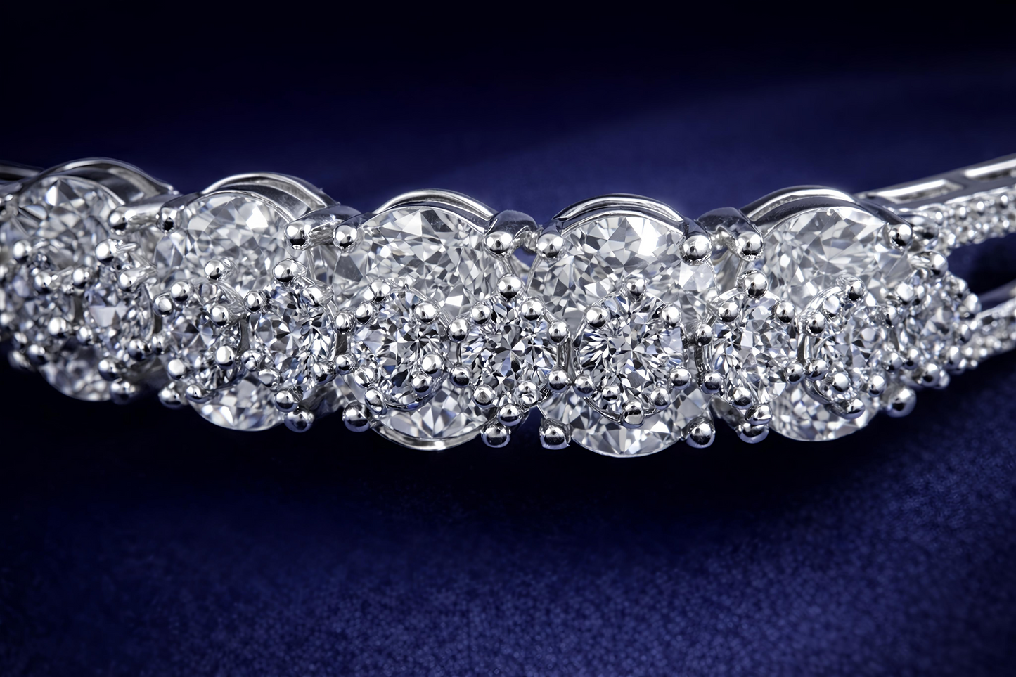 Luxury Diamond-Style Silver Bracelet (BAR2)