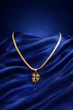 Elegant Gold Plated Four Leaf Clover Pendant Necklace (WPS11)