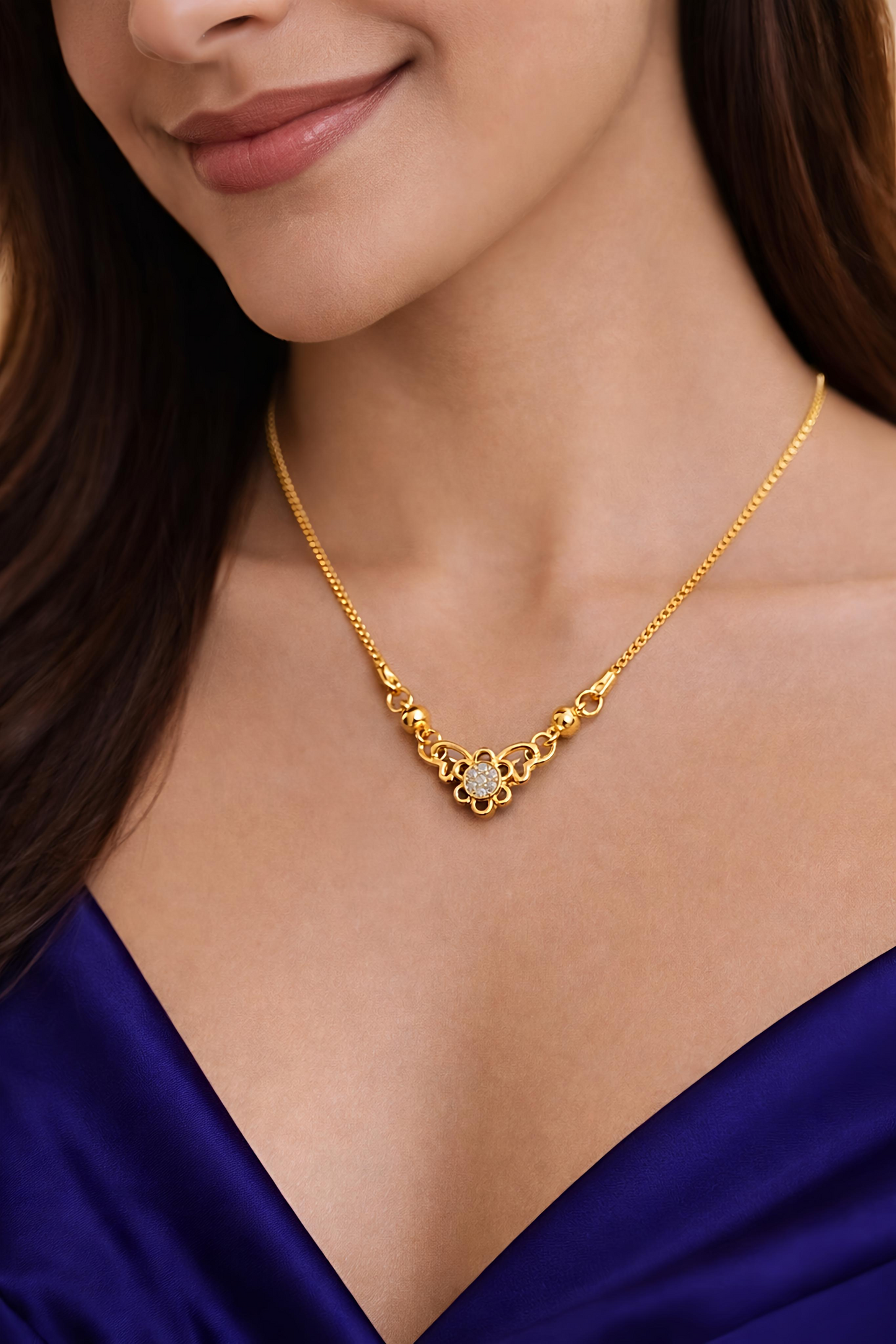 Elegant Gold Plated Floral Charm Pendant Necklace (WPS8)